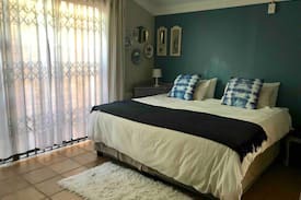 Athlone Apartment | The SeaShack Fynbos Apartment