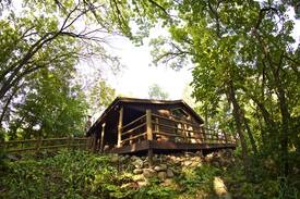 Hubertus Cabin | Hugel Hutte - Log Cabin Getaway