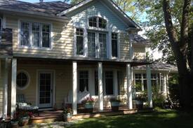 Fenelon Falls Cabin | Luxury cottage on Cameron Lake right in town.