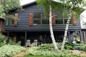 Sioux Falls House | Pine Hollow Hideaway- 8 Acres (30 Day Minimum)