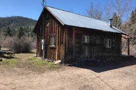 Alpine County Cabin | River Cabin at the Carson River Resort