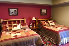 Pickerel Cabin | Pine Tree Lodge