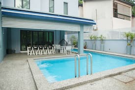 Ampang House | 5BR Bungalow with pool and BBq pit @ Taman TAR