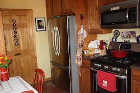 Thermopolis House | The Barn Private Vacation Retreat