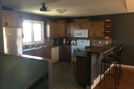 Sarnia House | Fully furnished executive home Rapids Parkway