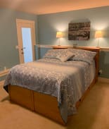 South Juanita House | Quiet Eastside Mother-In-Law Apartment with AC