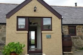 Portsoy Cabin | Redhythe farm "Udder Hoose" Portsoy