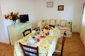 La Ciaccia Apartment | Elegant apartment near the sea L+