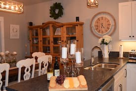 Gold Hill House | The Sleepy Canoe