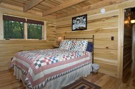 Gnaw Bone Cabin | Two Dogs a Dreamin' Log Cabin