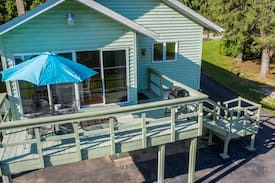 Gauley Bridge Cabin | Riverfront Cottage on the New River Dries