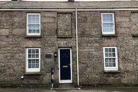 St Just Cabin | Saffron Cottage, warm and cosy, in St Just