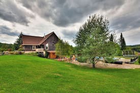 Notre-Dame-de-la-Merci Villa | LE 2428, CHALET AVEC SPA ET PISCINE
