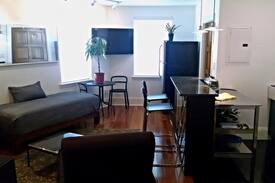 Bloomfield Apartment | Pittsburgh Banking Inn/ The Studio #1