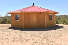 Ganado House | Grey Valley Hooghan- Navajo Hogan
