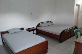 Patrang House | Kost harian eksklusif samping Lippo Plaza Jember.