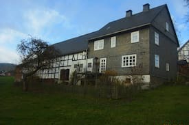 Oberschledorn Apartment | "Fränkes-Gut" in Oberschledorn