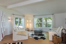 Vashon Island House | Vashon Westside Inspiring Sunset Views