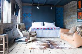 Rye House | Romantic Luxury Cabin by the River in Historic Rye