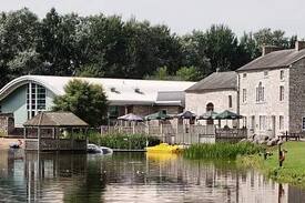 South Lakeland Leisure Village Villa | Wooden Top Lodge - with hottub