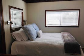 Rockaway Beach House | The Periwinkle Cottage: Beach, Relax and Restore