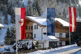 Lanersbach Apartment | Super Cool Tyrollean Family Chalet