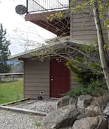Hamilton House | Hamilton Hideaway / quiet spot in the pines /