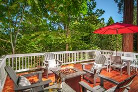 Crestline Cabin | Cherry Cottage with Two Sundecks ~Dog friendly!