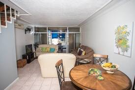 New Kingston Apartment | New Kingston Apt with Swimming Pool and great Wifi