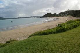 Tutukaka House | Spectacular beach front, Whangaumu Bay.