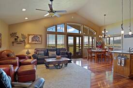 Victor Cabin | Aspen Lake - Great for Large Groups w/ 3 King Beds