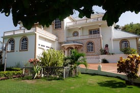 Whitehouse House | Falcon Crest Vacation Home