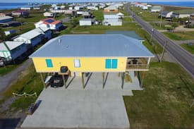Grand Isle House | Thin Blue Line is a 4 br with Beach Access and Gulf View in Grand Isle