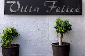 Bloubergstrand House | Tuscan Villa Close to Blouberg