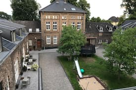 Fuhlingen House | big farm house with comfortable room