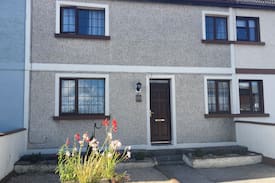 Claddagh House | The Claddagh Rose