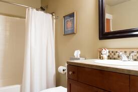 Puget House | Cozy and private suite w/ separate entrance