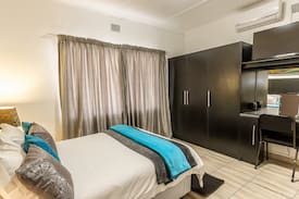 De Aar Apartment | New beautifully refurbished apartment in De Aar.