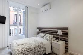 Sol Apartment | 4.- Estudio Privado ÓPERA/SOL. Con Balcón