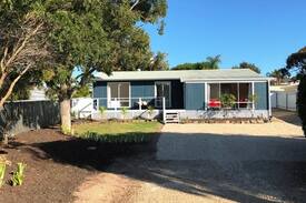 Hayborough House | Chiton Beach Shack