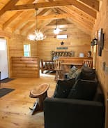 South Bloomingville Cabin | Pine Creek HC #3 Silverado Cabin Hocking Hills