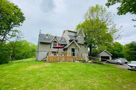 Orrville Cabin | Beautiful Cottage by Maple Lake