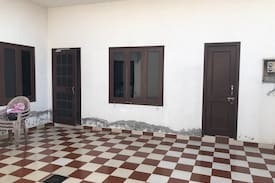 Waraich House | Homestay next to Dera Beas Gate 13