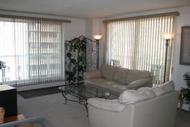 Saskatoon Downtown Apartment | RhodeHouse Executive Suites "View on 5th"