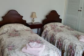 Yarram House | Bushfire Accommodation - Yarram Camellia Cottage