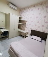 West Semarang House | Graha Padma FAVOR homy guest house : ROOM 2