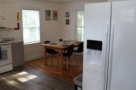North Charleston House | Park Circle Casita - Close to CHS and downtown