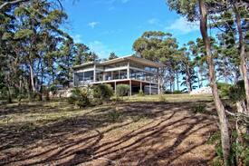 Kingborough House | Bruny Island, Great Bay, Tasmania