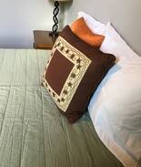 Avondale Apartment | The "Inn on Forest" Children's Hospital B7
