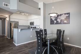 Silverado Ranch Apartment | Relaxing, 2 bedroom Apartment 15min from strip.